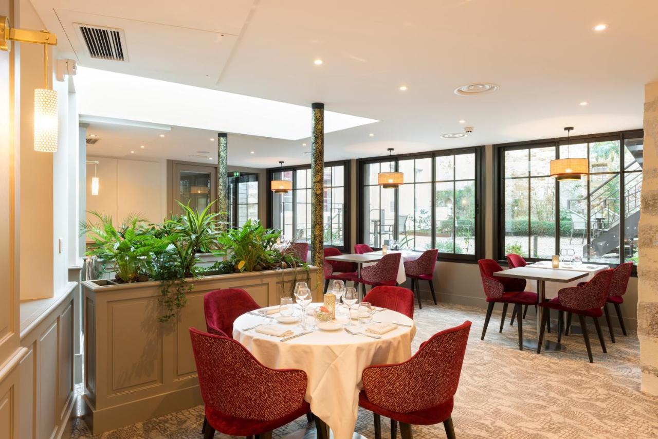 Logis - Hotel & Restaurant Du Tribunal มอคตาญ-โอ-แปร์ช ภายนอก รูปภาพ